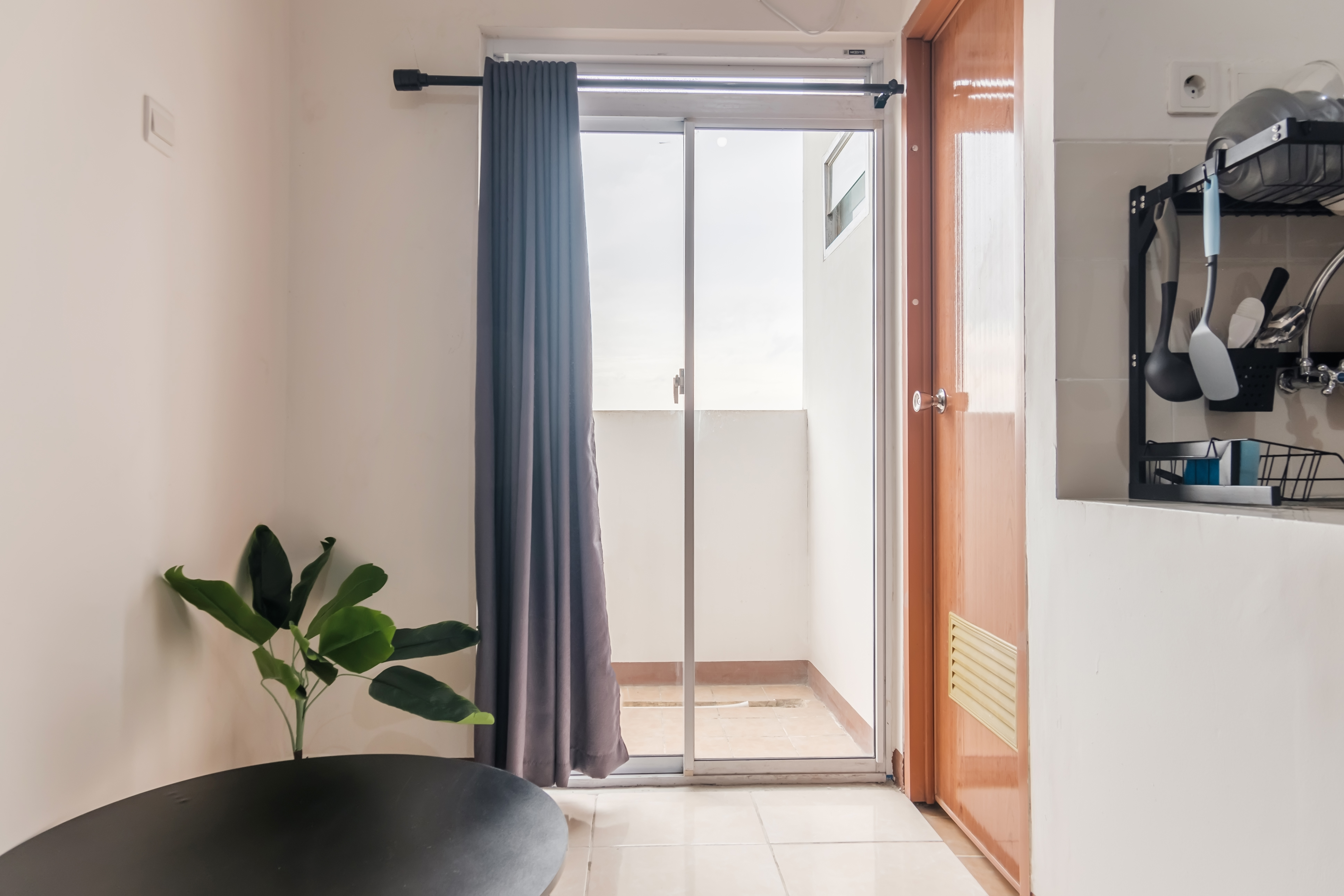 Mirea Studio P001 Photo 8